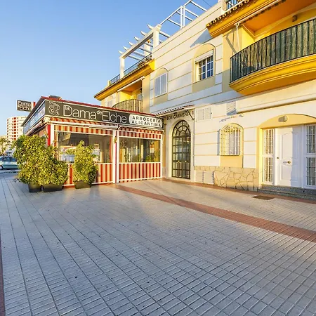 A&n Seafront Promenade With Sea Views